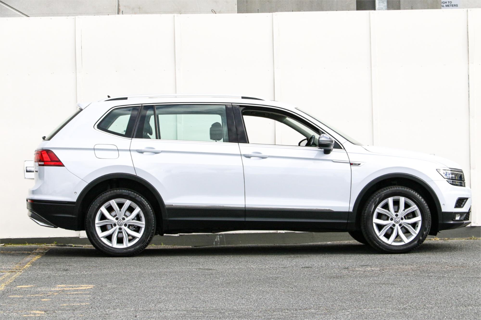 2018 VOLKSWAGEN TIGUAN 5NA MY18 110 TDI COMFORTLINE 7 SP AUTO DIRECT SHIFT 4D WAGON