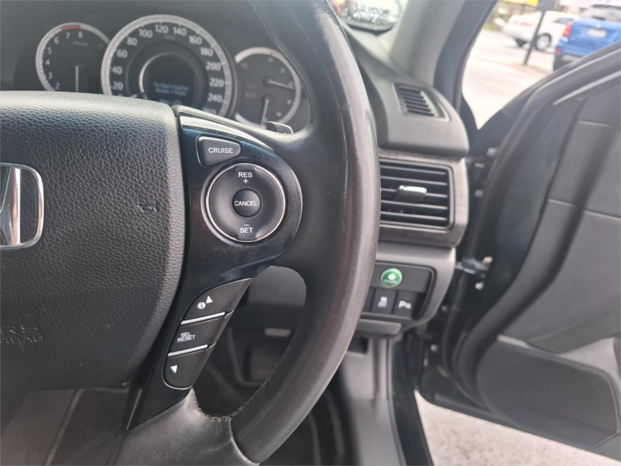 2016 HONDA ACCORD 60 VTi-L 5 SP AUTOMATIC 4D SEDAN