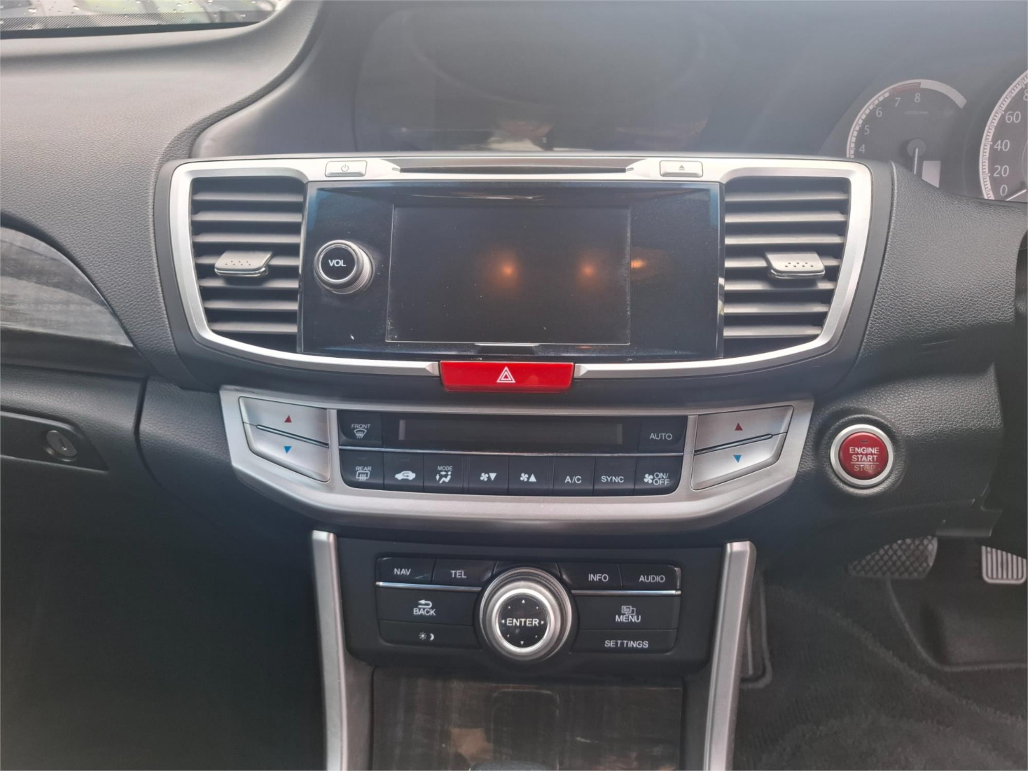 2016 HONDA ACCORD 60 VTi-L 5 SP AUTOMATIC 4D SEDAN