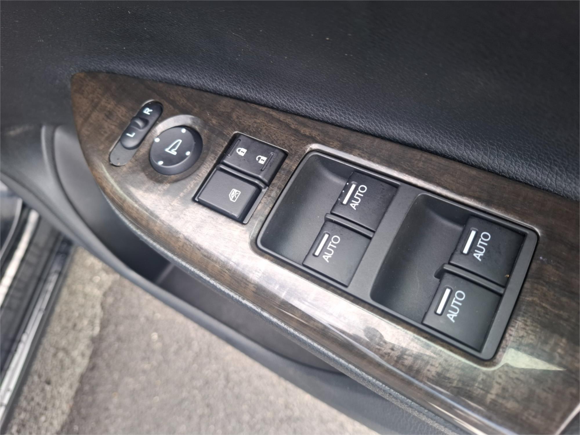 2016 HONDA ACCORD 60 VTi-L 5 SP AUTOMATIC 4D SEDAN