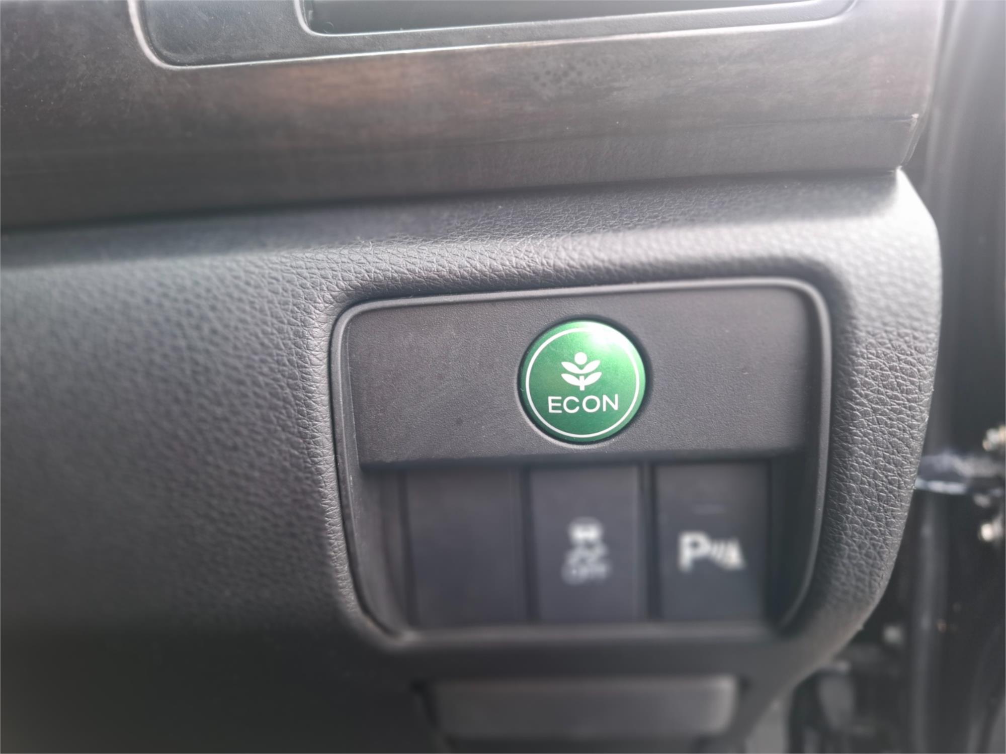 2016 HONDA ACCORD 60 VTi-L 5 SP AUTOMATIC 4D SEDAN