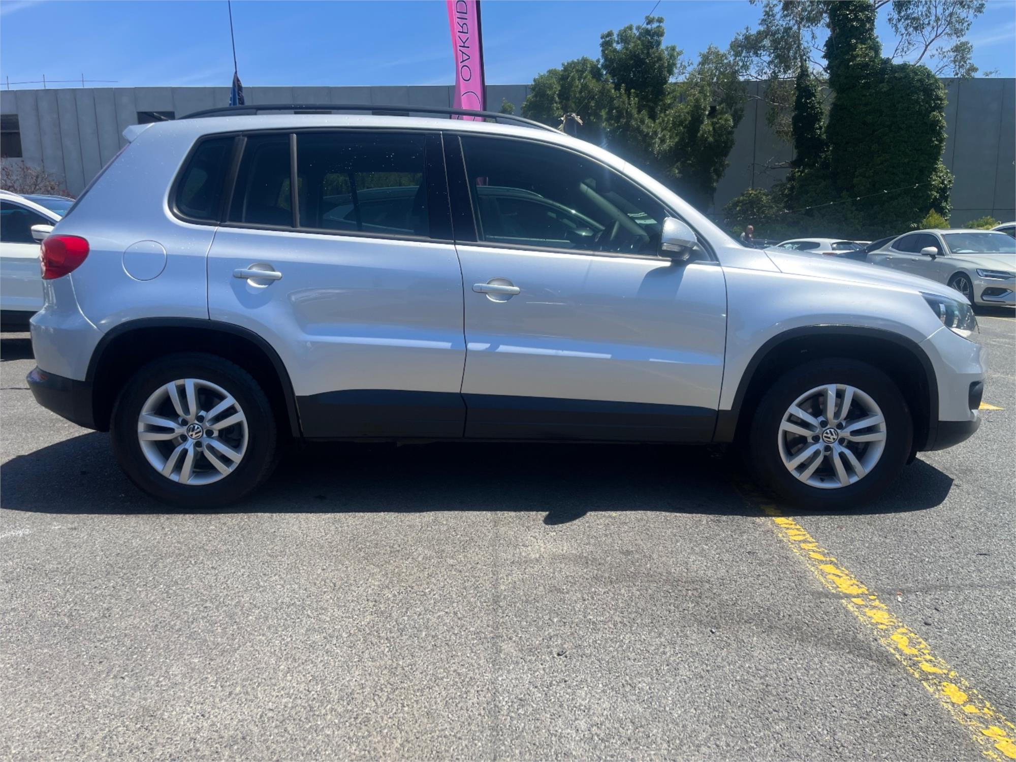 2012 VOLKSWAGEN TIGUAN 5NC MY12 103 TDI 6 SP MANUAL 4D WAGON