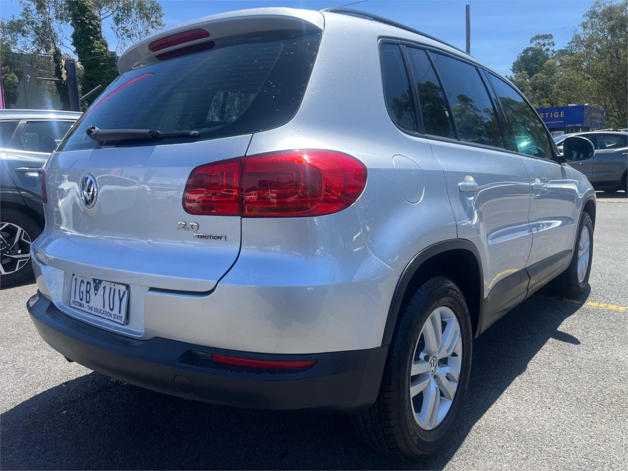 2012 VOLKSWAGEN TIGUAN 5NC MY12 103 TDI 6 SP MANUAL 4D WAGON