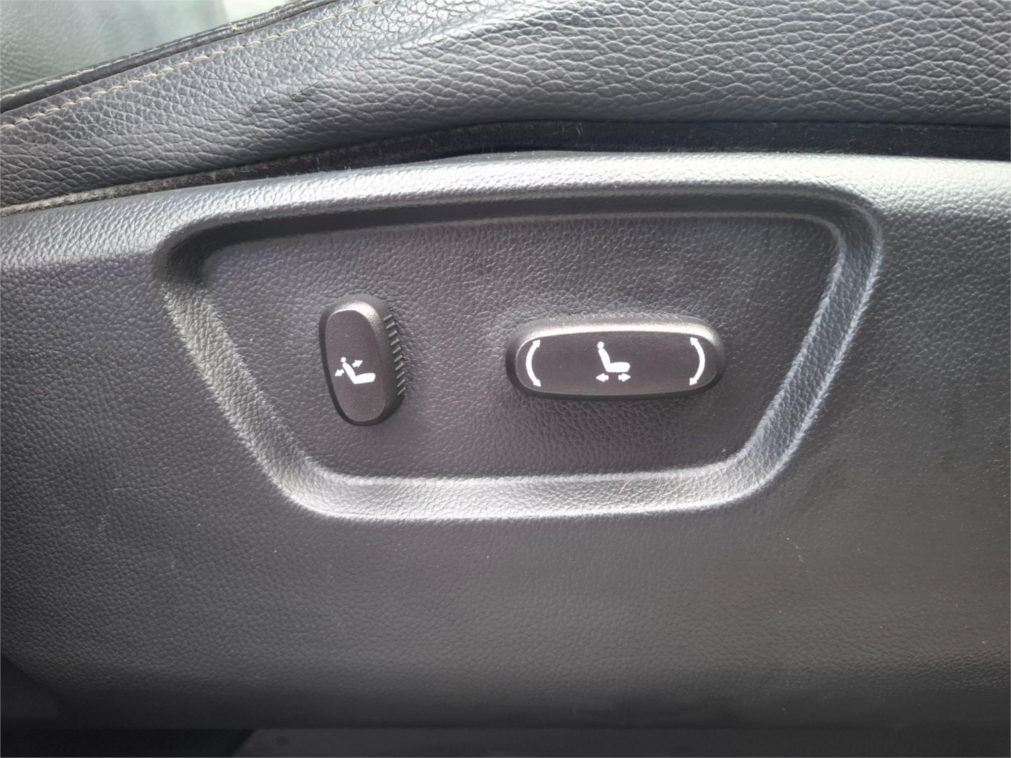 2016 HOLDEN CAPTIVA CG MY16 7 LTZ (AWD) 6 SP AUTOMATIC 4D WAGON