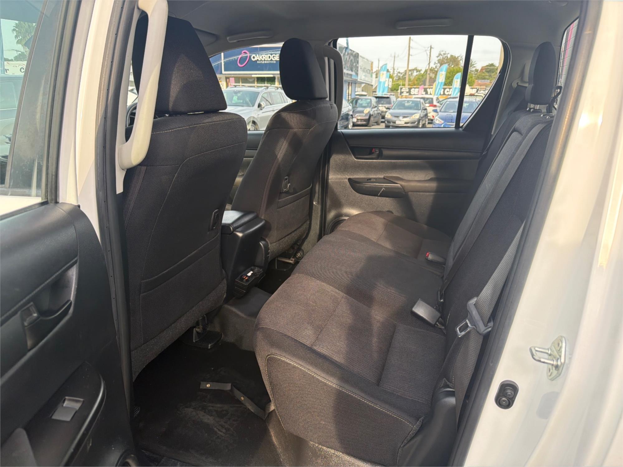2020 TOYOTA HILUX GUN126R SR (4x4) 6 SP MANUAL C/CHAS
