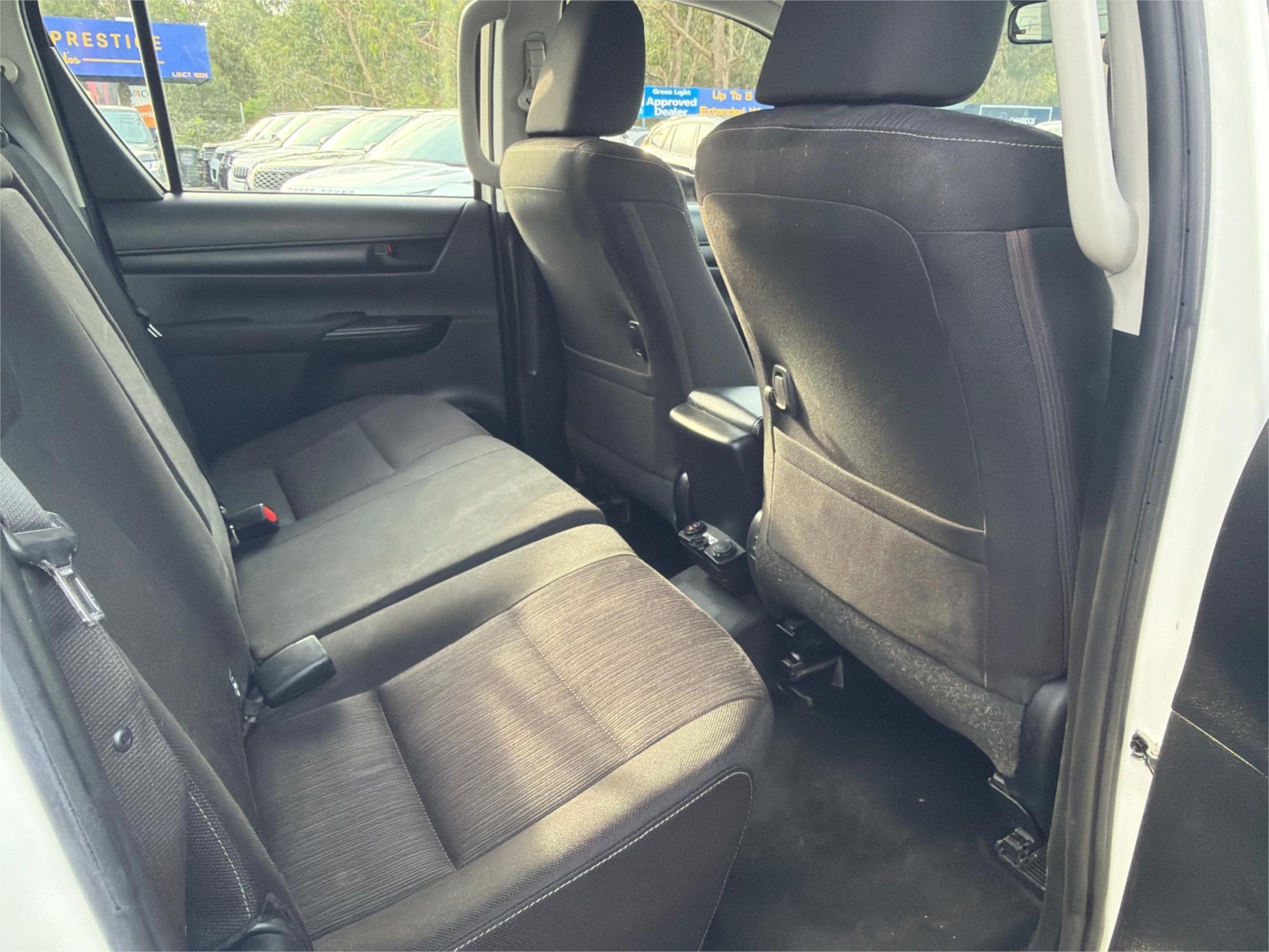 2020 TOYOTA HILUX GUN126R SR (4x4) 6 SP MANUAL C/CHAS