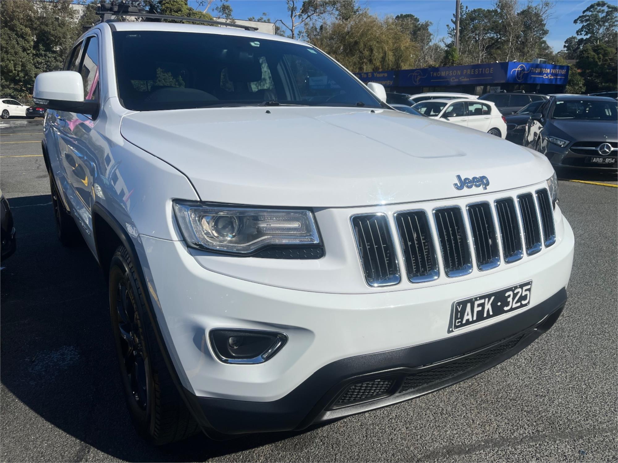 2015 JEEP GRAND CHEROKEE WK MY15 LAREDO (4x2) 8 SP AUTOMATIC 4D WAGON