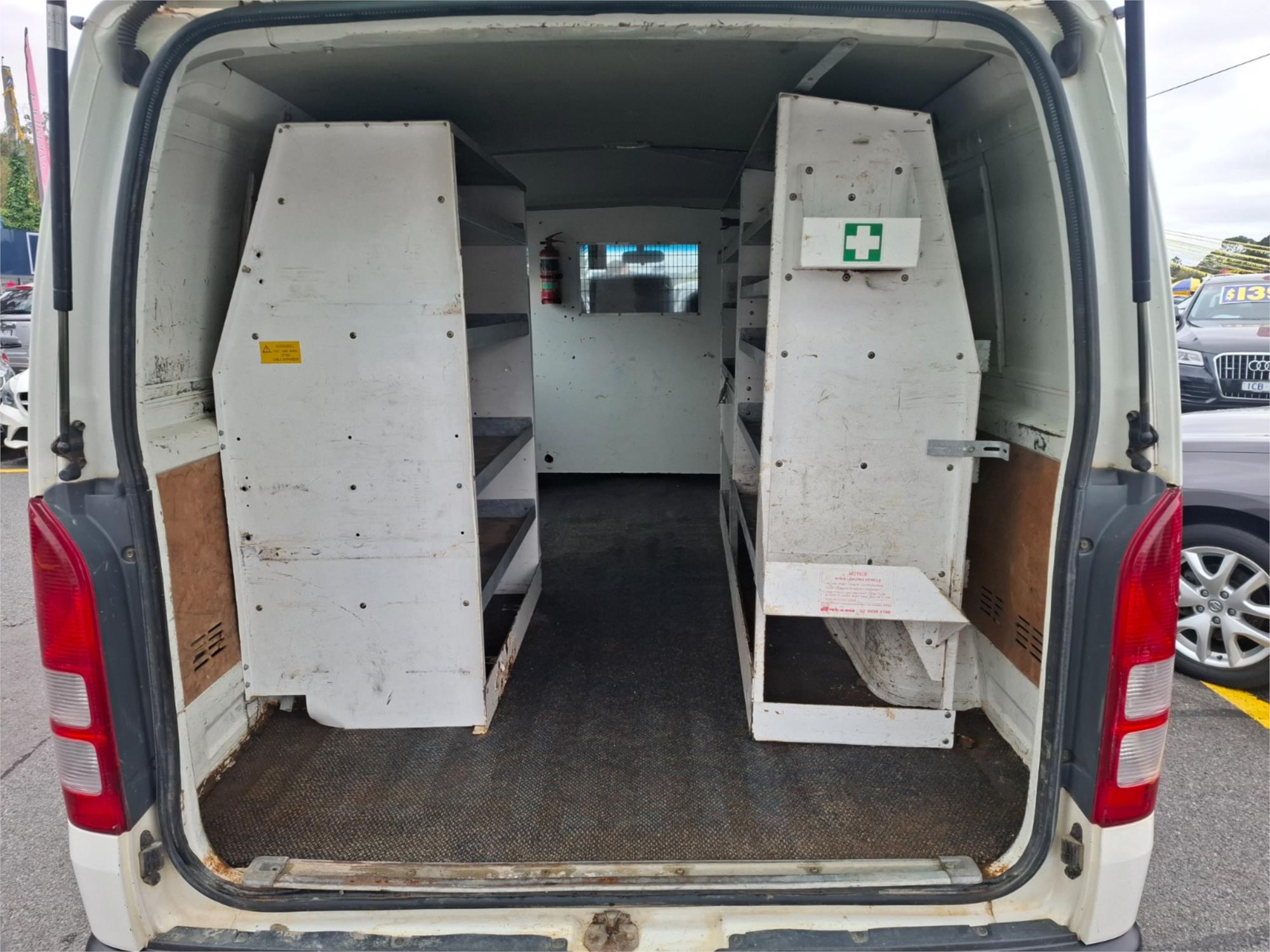 2010 TOYOTA HIACE KDH201R MY07 UPGRADE LWB 5 SP MANUAL 4D VAN