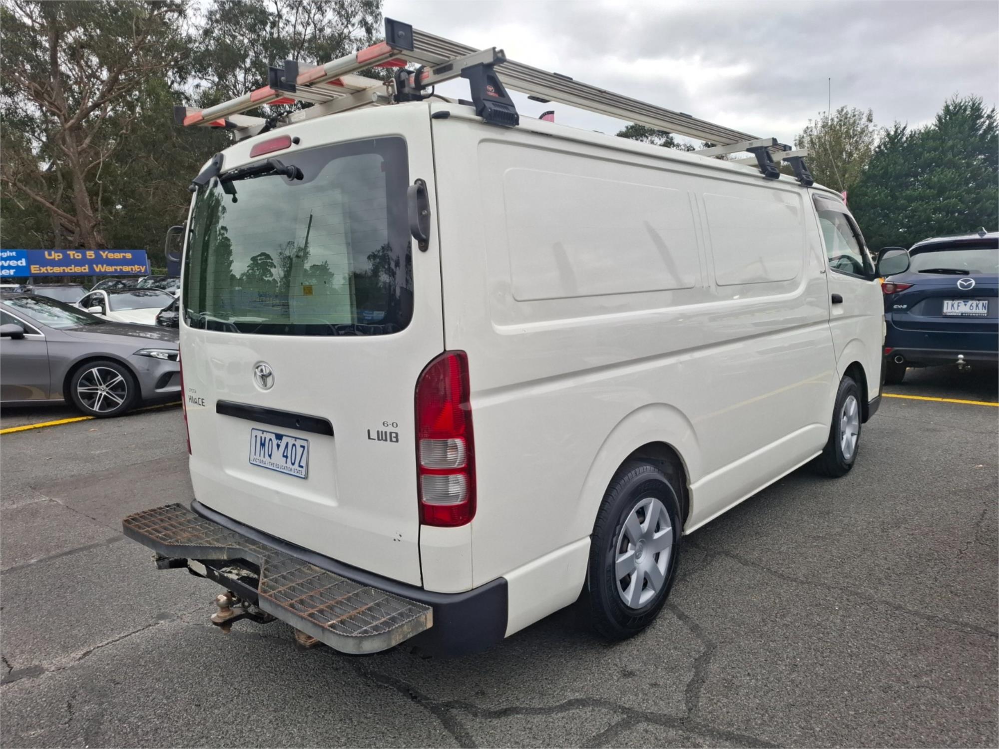 2010 TOYOTA HIACE KDH201R MY07 UPGRADE LWB 5 SP MANUAL 4D VAN
