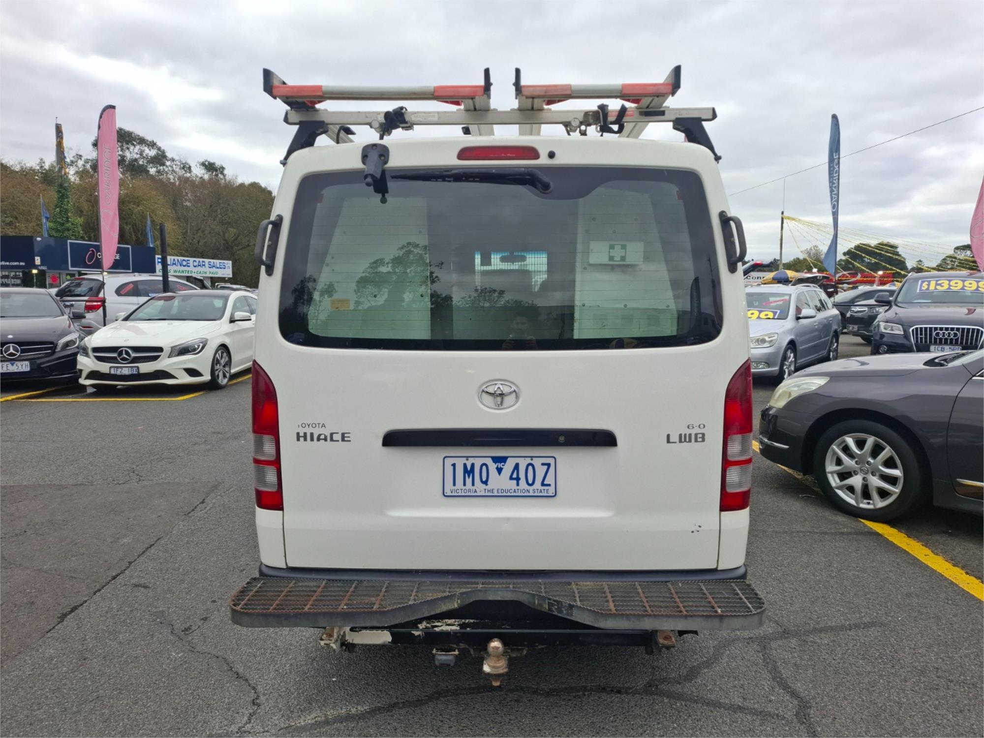 2010 TOYOTA HIACE KDH201R MY07 UPGRADE LWB 5 SP MANUAL 4D VAN