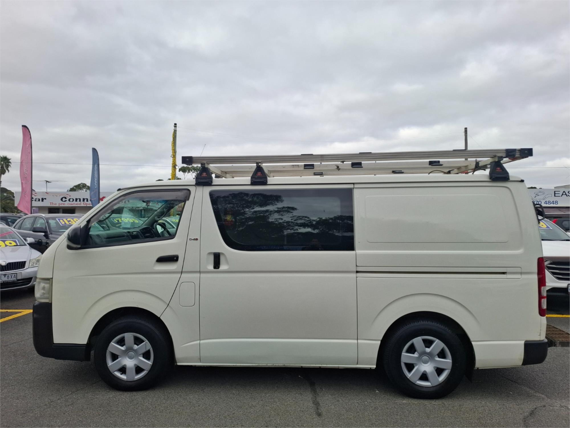 2010 TOYOTA HIACE KDH201R MY07 UPGRADE LWB 5 SP MANUAL 4D VAN