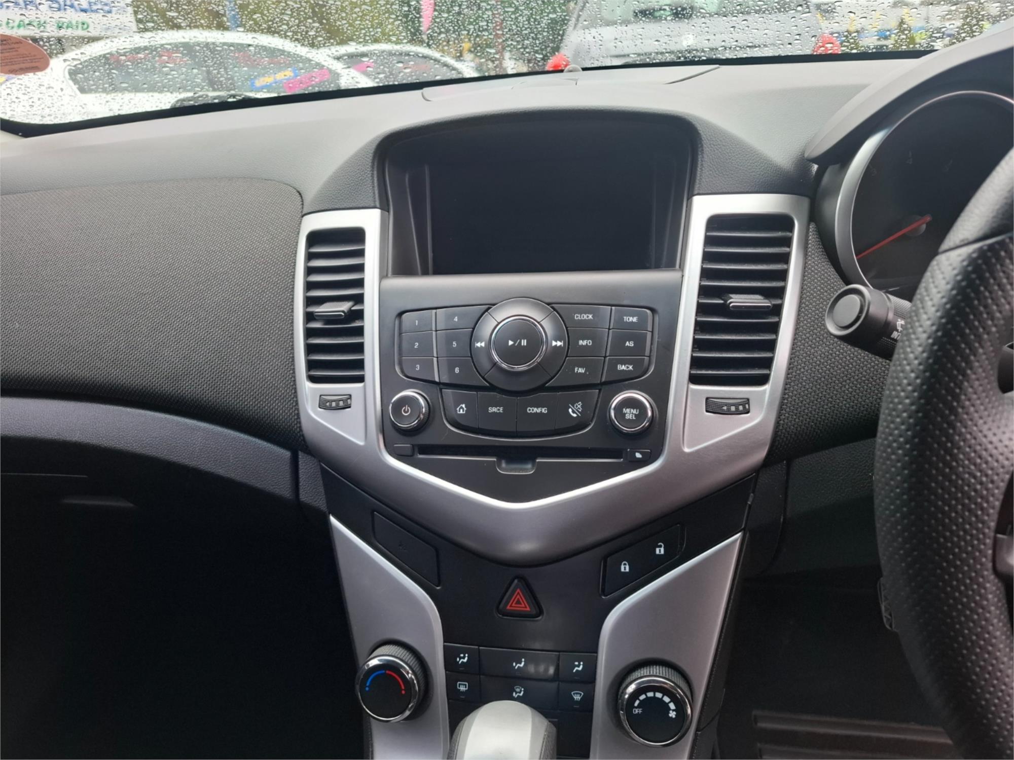 2015 HOLDEN CRUZE JH MY14 EQUIPE 6 SP AUTOMATIC 4D SEDAN