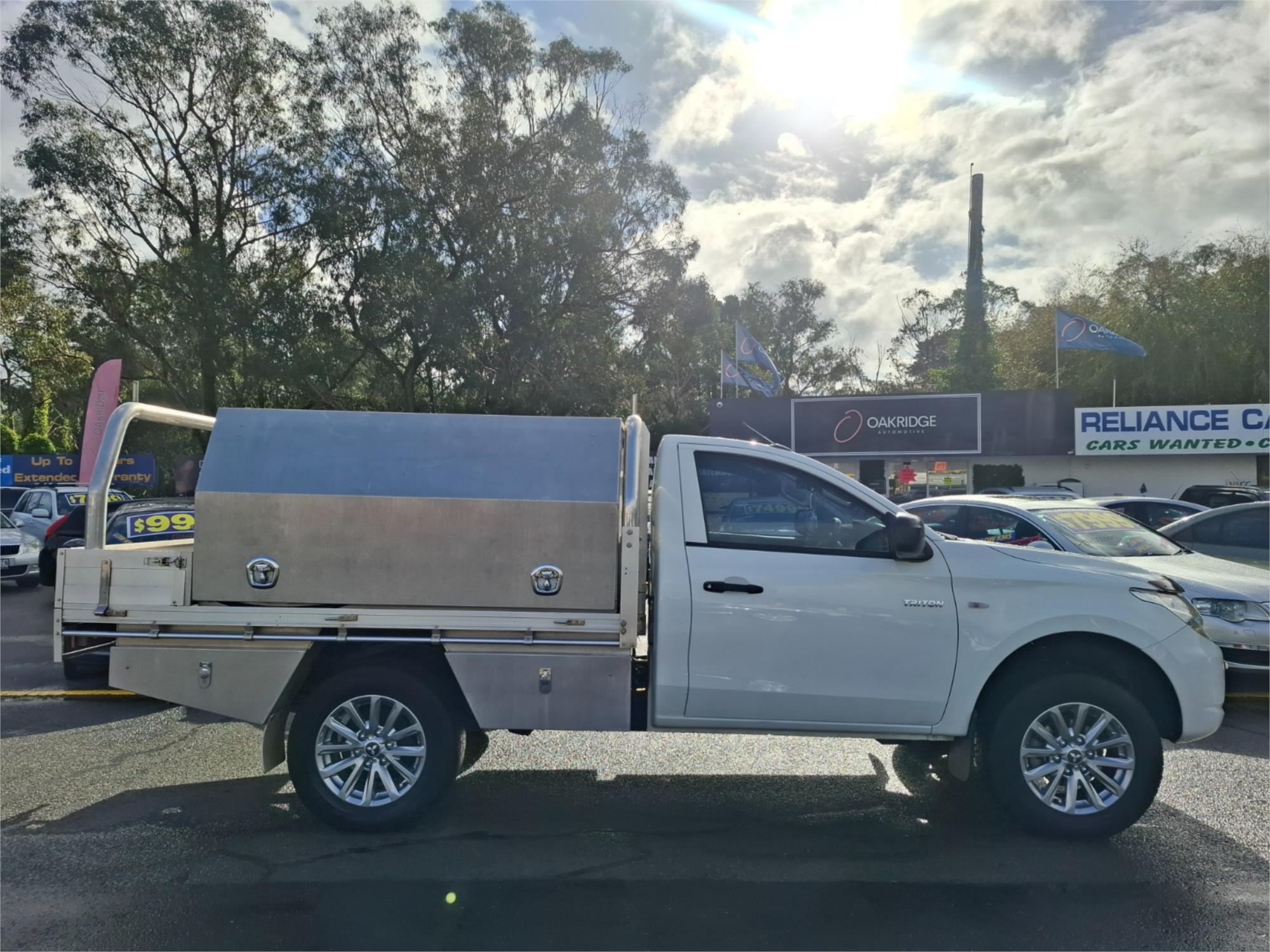 2015 MITSUBISHI TRITON MQ MY16 GLX (4x4) 6 SP MANUAL C/CHAS