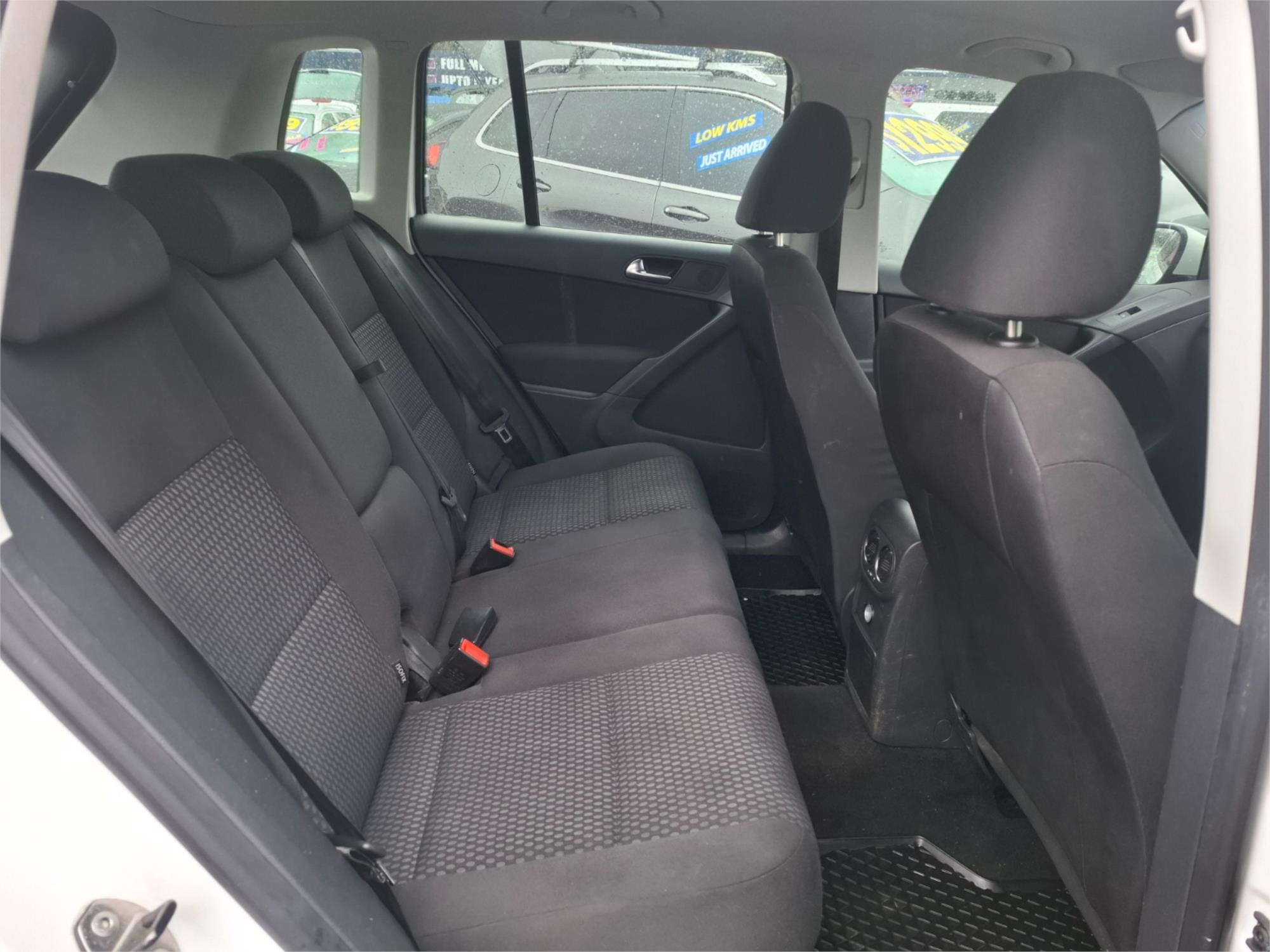 2010 VOLKSWAGEN TIGUAN 5NC MY10 125 TSI 6 SP AUTOMATIC TIPTRONIC 4D WAGON