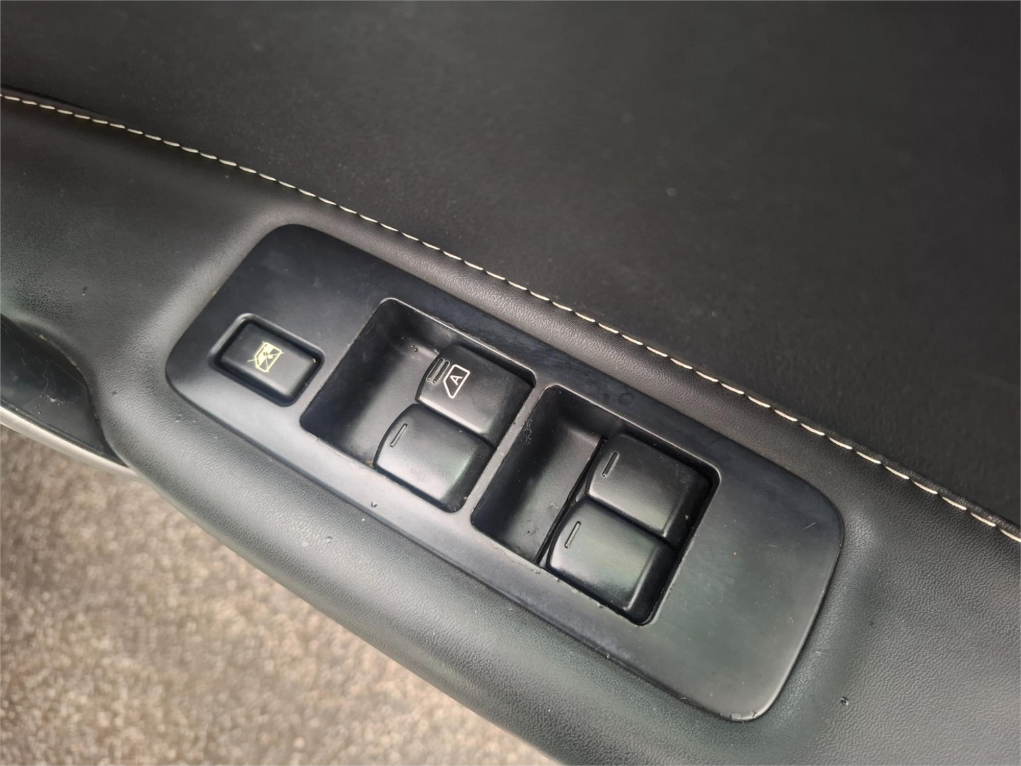 2013 NISSAN DUALIS J10 Ti-L (4x2) CVT AUTO 6 SP SEQUENTIAL 4D WAGON