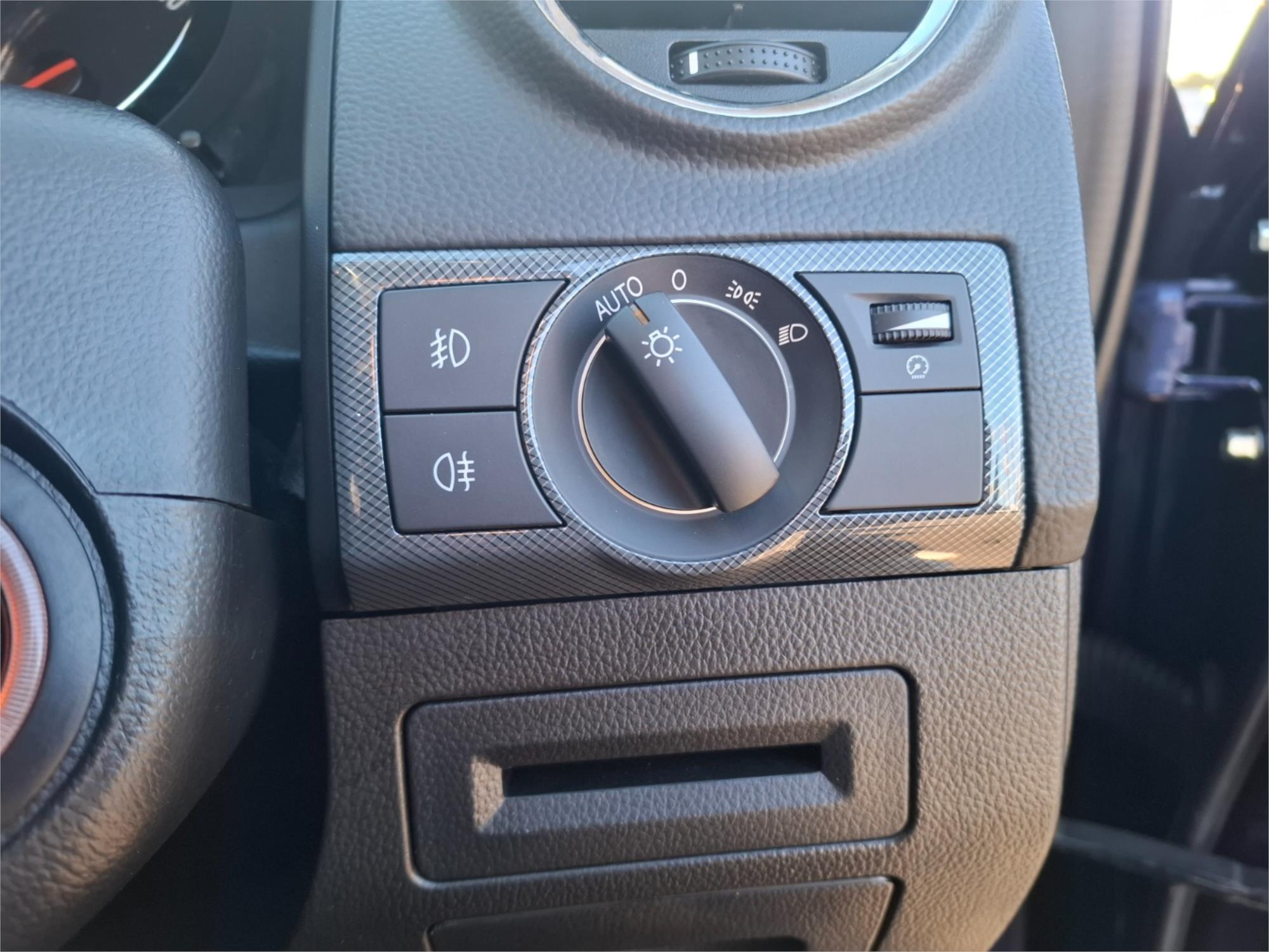 2011 HOLDEN CAPTIVA CG SERIES II 5 (FWD) 6 SP AUTOMATIC 4D WAGON
