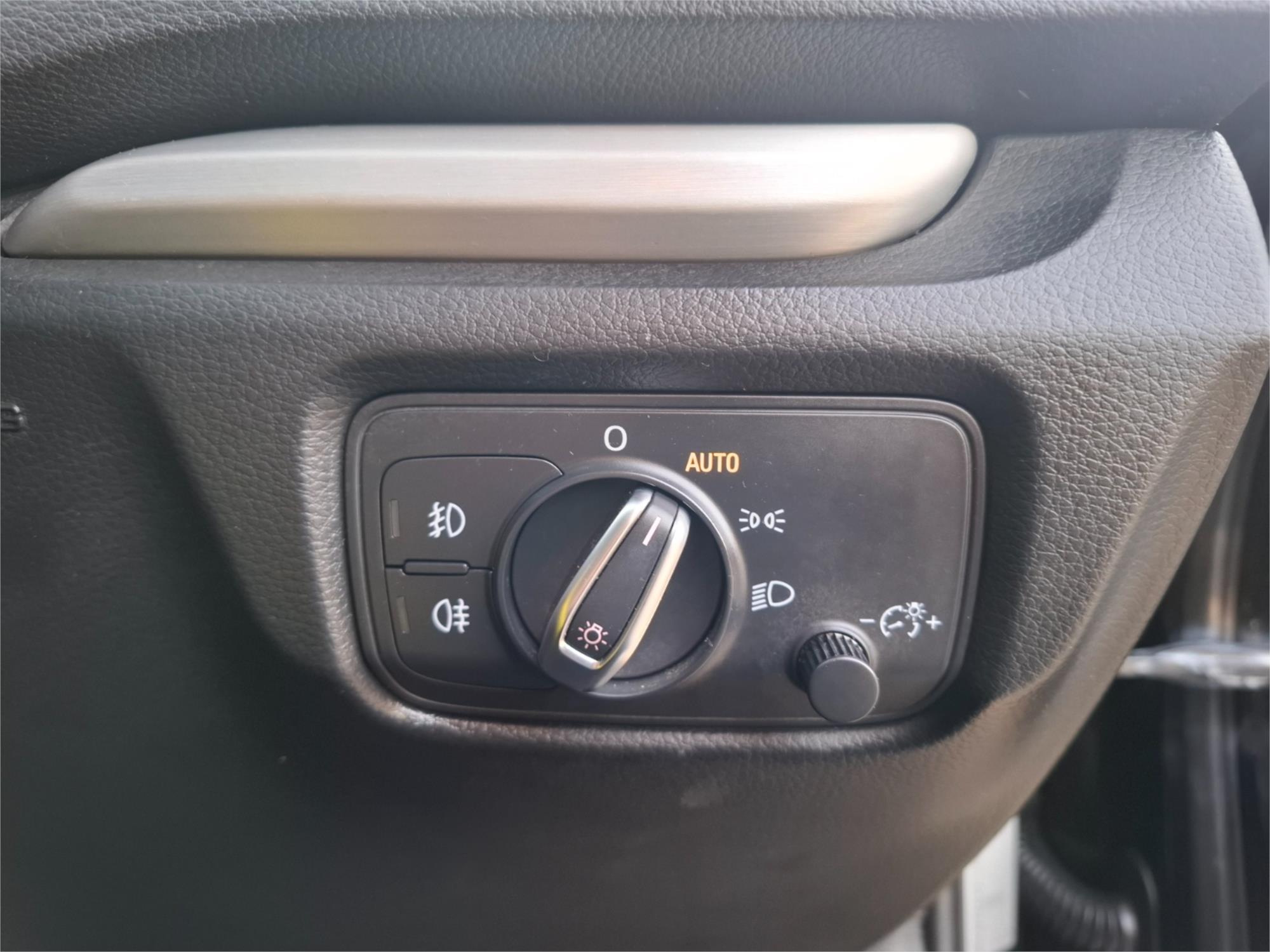 2014 AUDI A3 8V MY14 1.8 TFSI AMBITION 7 SP AUTO DIRECT SHIFT 4D SEDAN