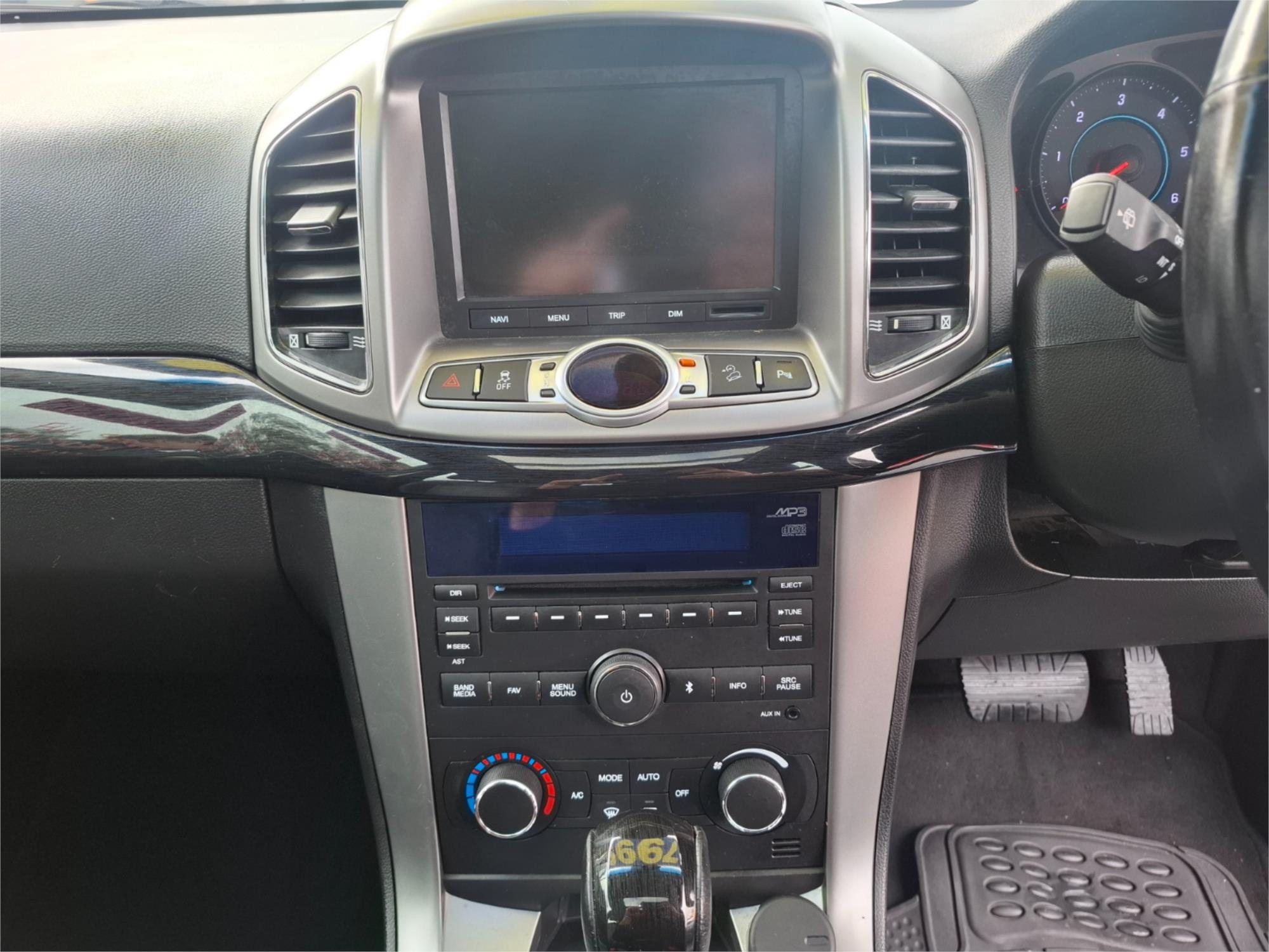2012 HOLDEN CAPTIVA CG SERIES II 7 LX (4x4) 6 SP AUTOMATIC 4D WAGON