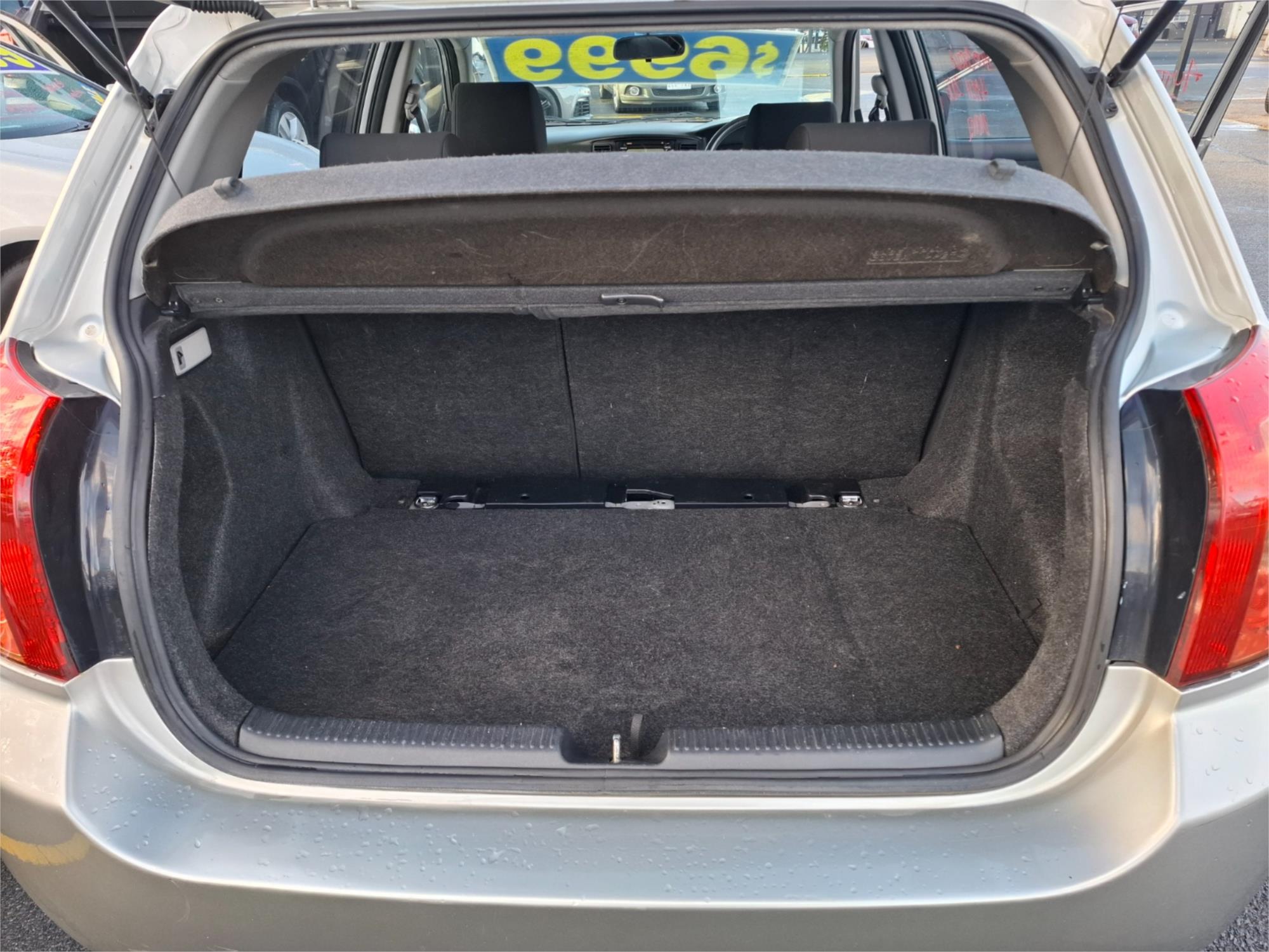 2006 TOYOTA COROLLA ZZE122R ASCENT 4 SP AUTOMATIC 5D HATCHBACK