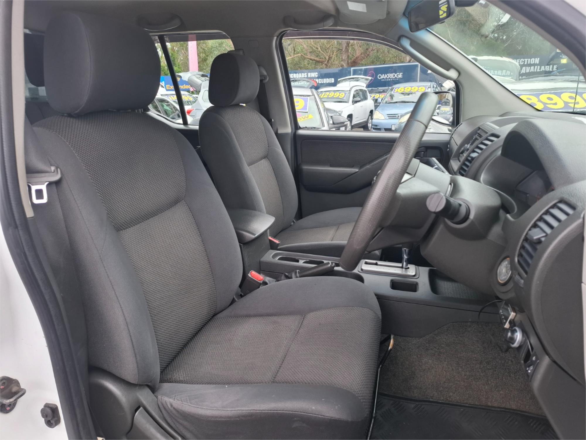 2011 NISSAN NAVARA D40 MY11 RX (4x2) 5 SP AUTOMATIC DUAL CAB P/UP