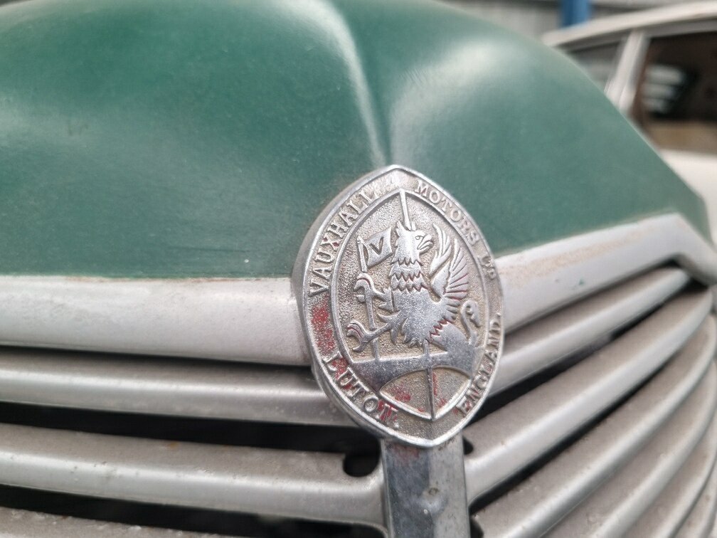 1947 VAUXHALL CALECHE 427 SC MANUAL 2D CONVERTIBLE