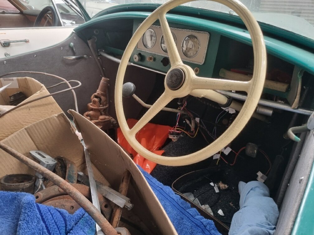 1947 VAUXHALL CALECHE 427 SC MANUAL 2D CONVERTIBLE