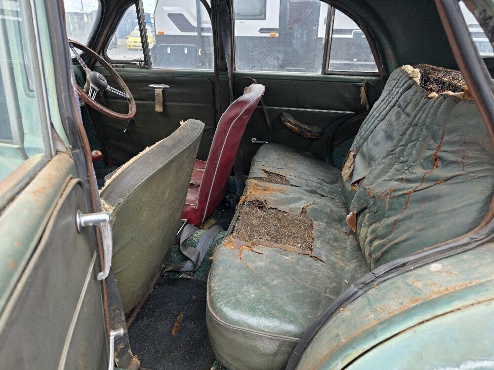 1955 MORRIS MINOR MANUAL 4D SEDAN