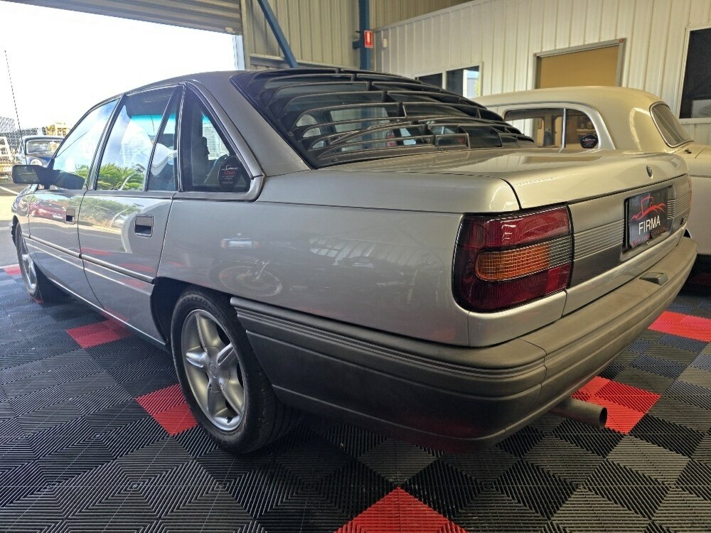 1990 HOLDEN COMMODORE VN S 5 SP MANUAL 4D SEDAN