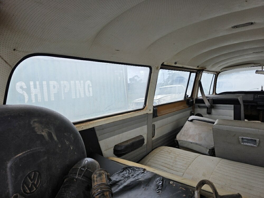 1970 VOLKSWAGEN KOMBI 4 SP MANUAL VAN