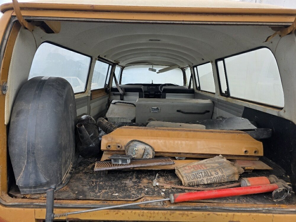 1970 VOLKSWAGEN KOMBI 4 SP MANUAL VAN