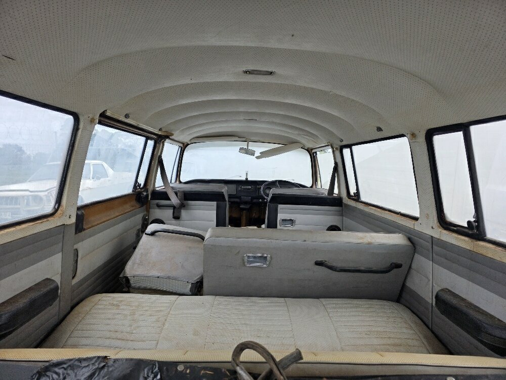 1970 VOLKSWAGEN KOMBI 4 SP MANUAL VAN