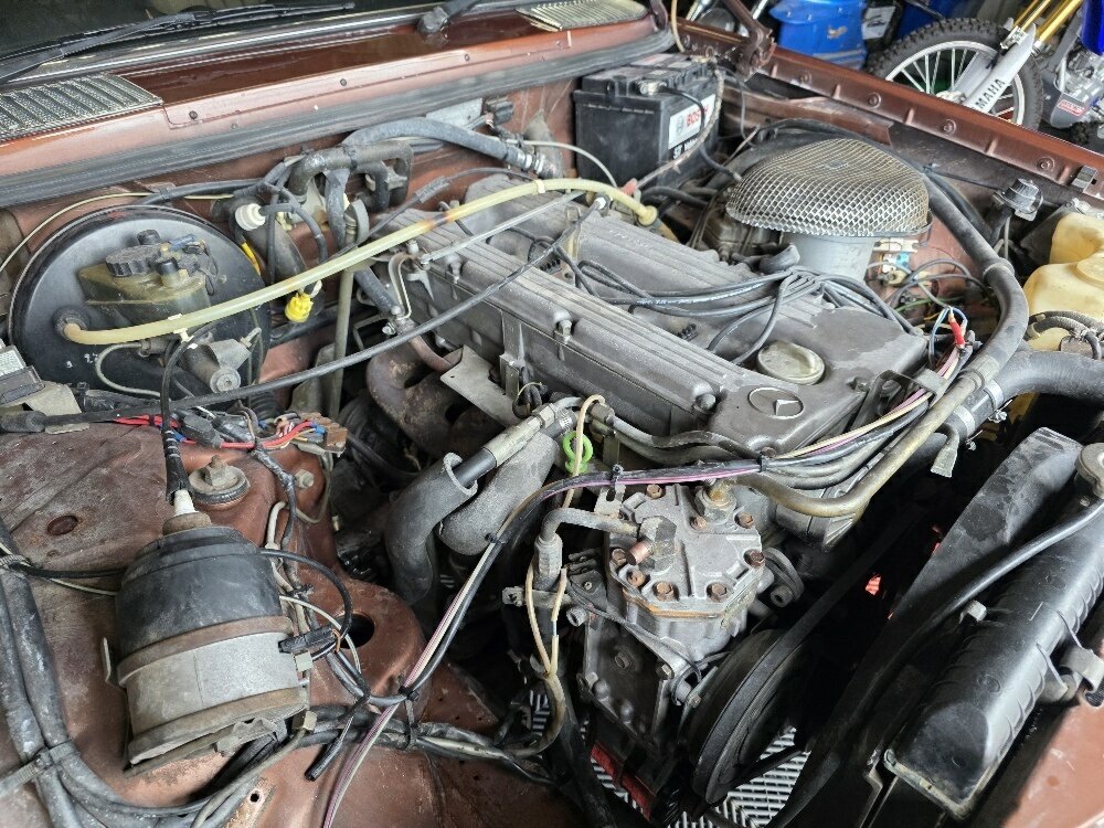 1979 MERCEDES-BENZ 280 W123 CE 4 SP AUTOMATIC 2D COUPE