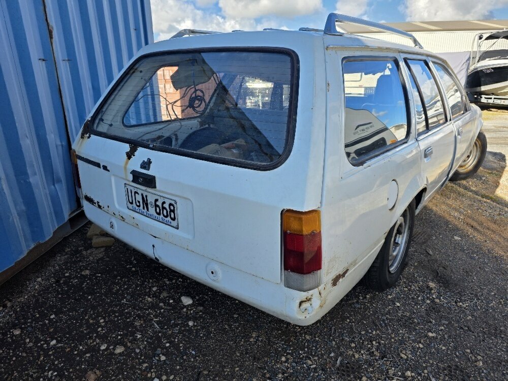 1982 HOLDEN COMMODORE VH SL 3 SP AUTOMATIC 4D WAGON