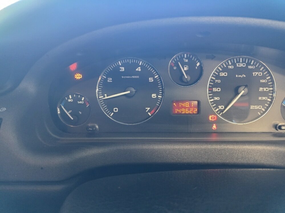 2001 PEUGEOT 406 5 SP MANUAL 2D COUPE