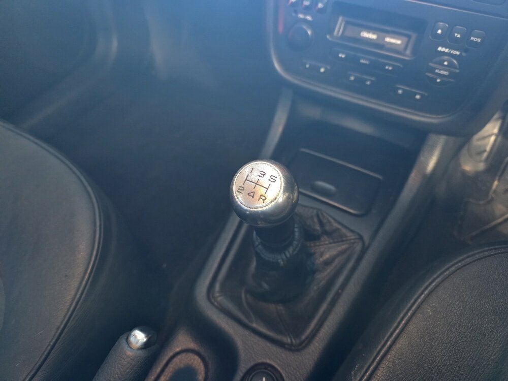 2001 PEUGEOT 406 5 SP MANUAL 2D COUPE