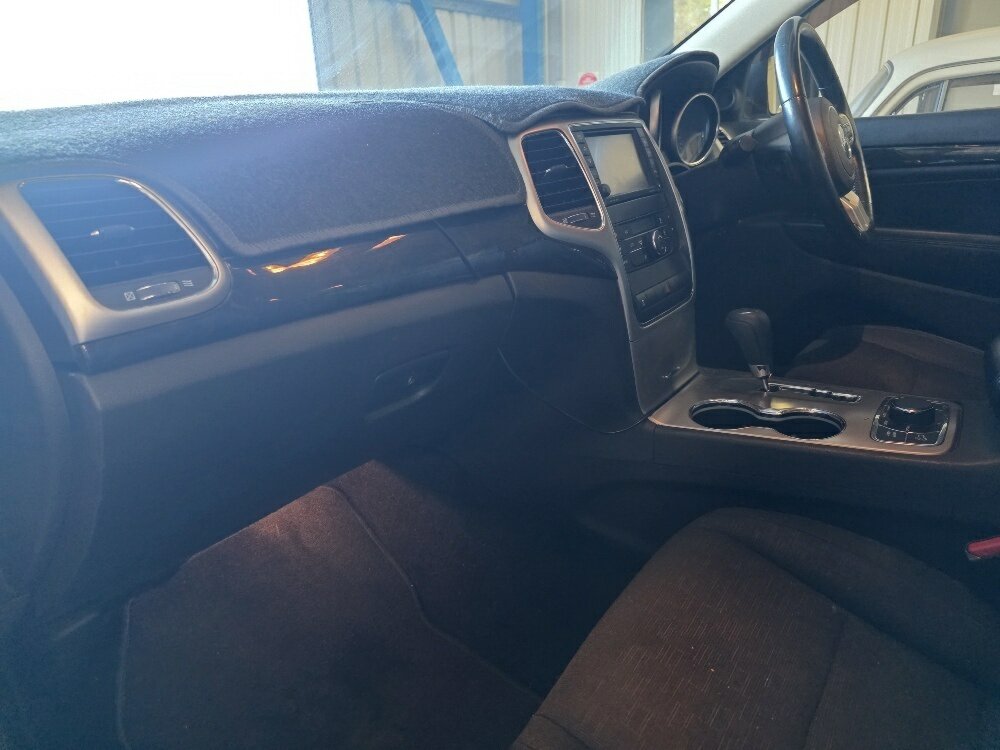 2013 JEEP GRAND CHEROKEE WK MY13 LAREDO (4x4) 5 SP AUTOMATIC 4D WAGON