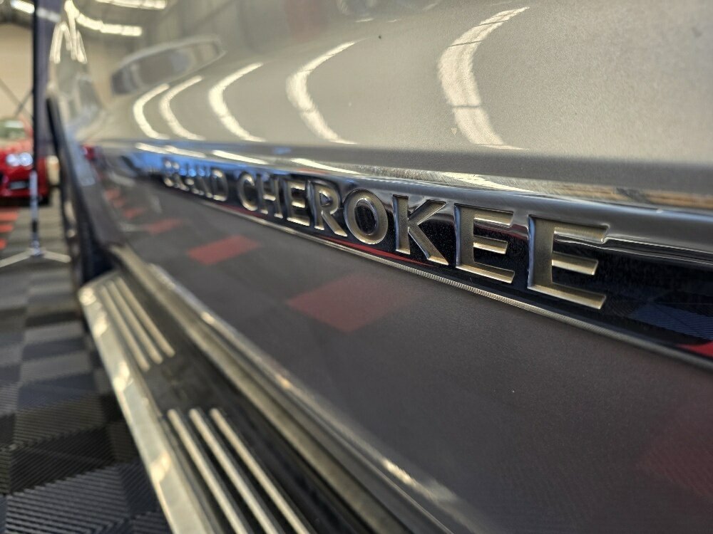 2013 JEEP GRAND CHEROKEE WK MY13 LAREDO (4x4) 5 SP AUTOMATIC 4D WAGON
