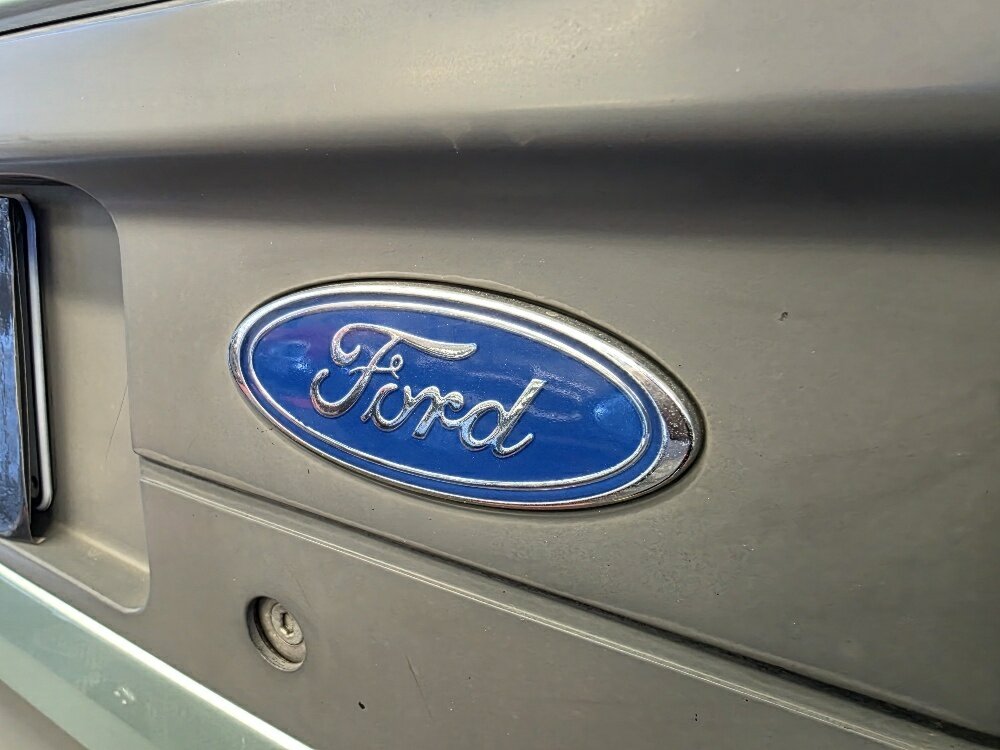 1991 FORD FALCON EA 30TH ANNIV 5 SP MANUAL 4D SEDAN