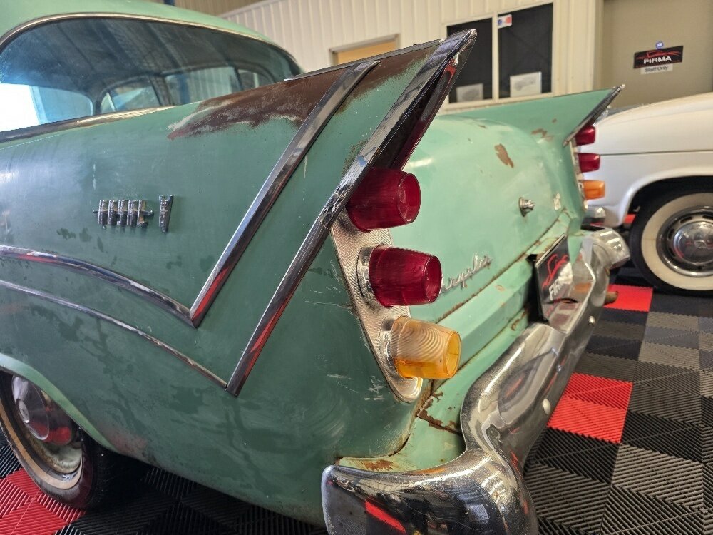 1965 CHRYSLER ROYAL AP3 AUTOMATIC 4D SEDAN