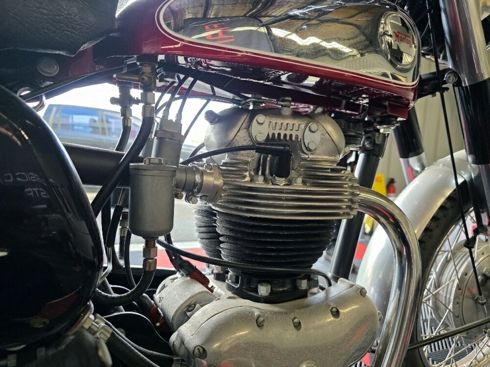 1957 NORTON NOMAD 600 ROAD