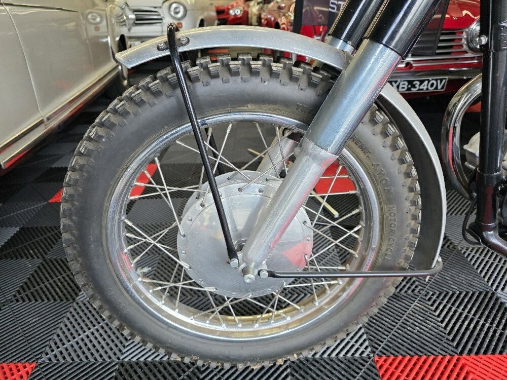 1957 NORTON NOMAD 600 ROAD
