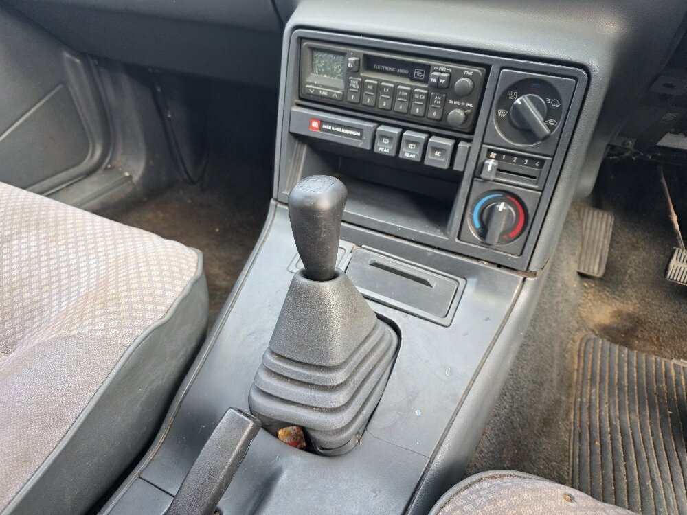 1990 HOLDEN COMMODORE VN 5 SP MANUAL 4D WAGON