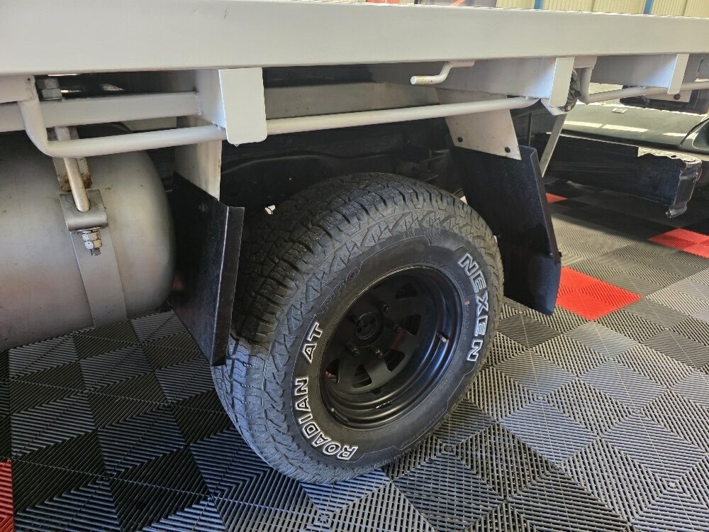 1979 FORD F100 CUSTOM 4 SP MANUAL 2D UTILITY