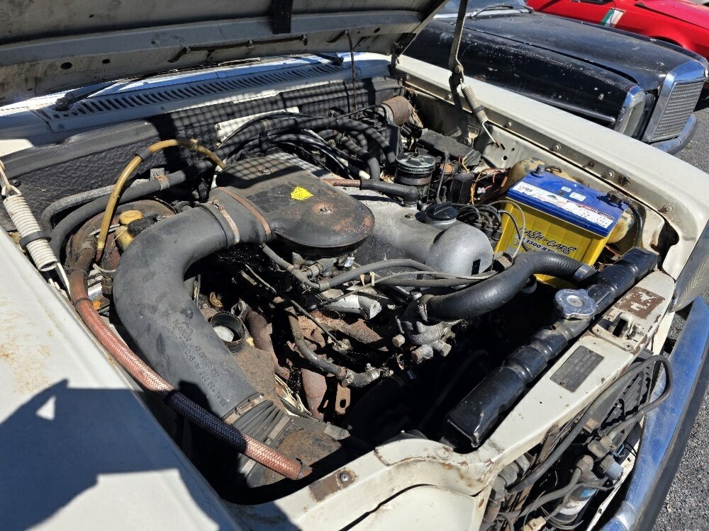 1971 MERCEDES-BENZ 230 W123 3 SP AUTOMATIC 4D SEDAN