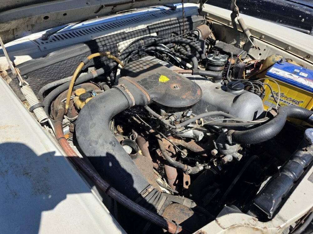 1971 MERCEDES-BENZ 230 W123 3 SP AUTOMATIC 4D SEDAN