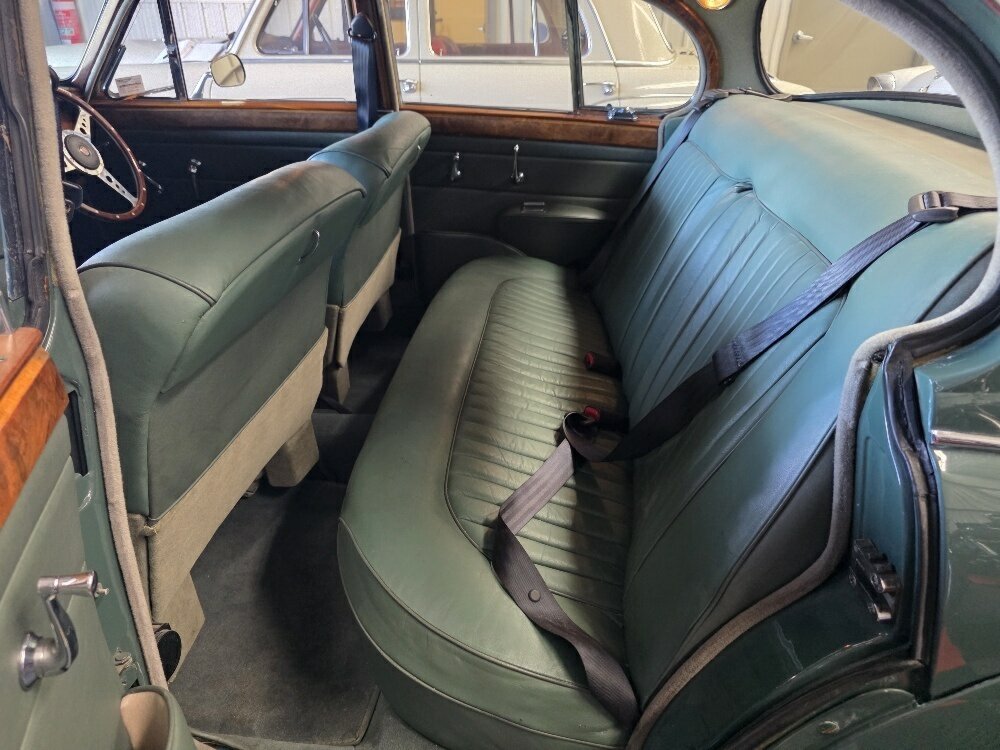 1963 JAGUAR MK II 3.4 4 SP MANUAL 4D SEDAN