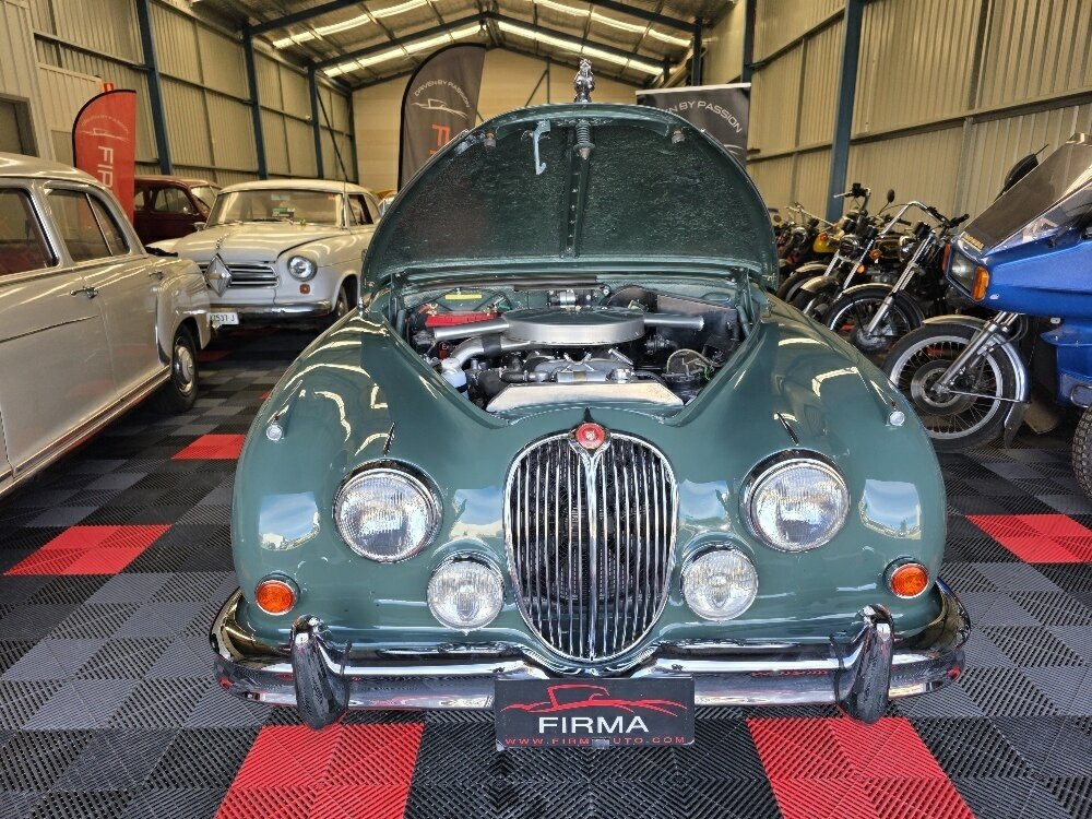 1963 JAGUAR MK II 3.4 4 SP MANUAL 4D SEDAN