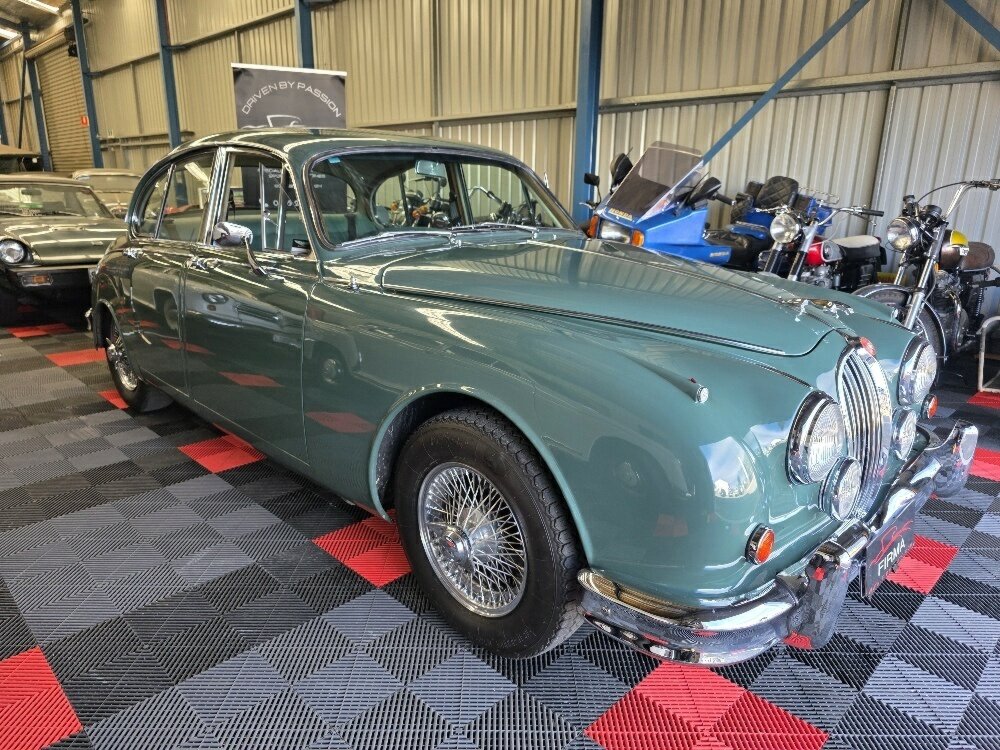 1963 JAGUAR MK II 3.4 4 SP MANUAL 4D SEDAN