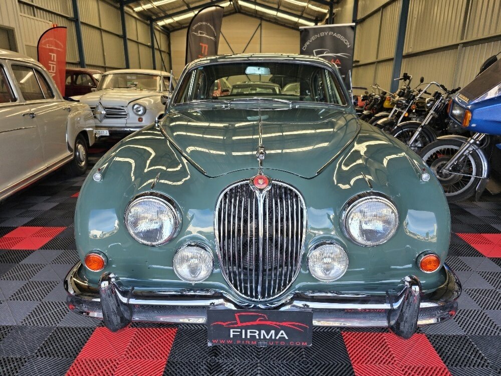1963 JAGUAR MK II 3.4 4 SP MANUAL 4D SEDAN
