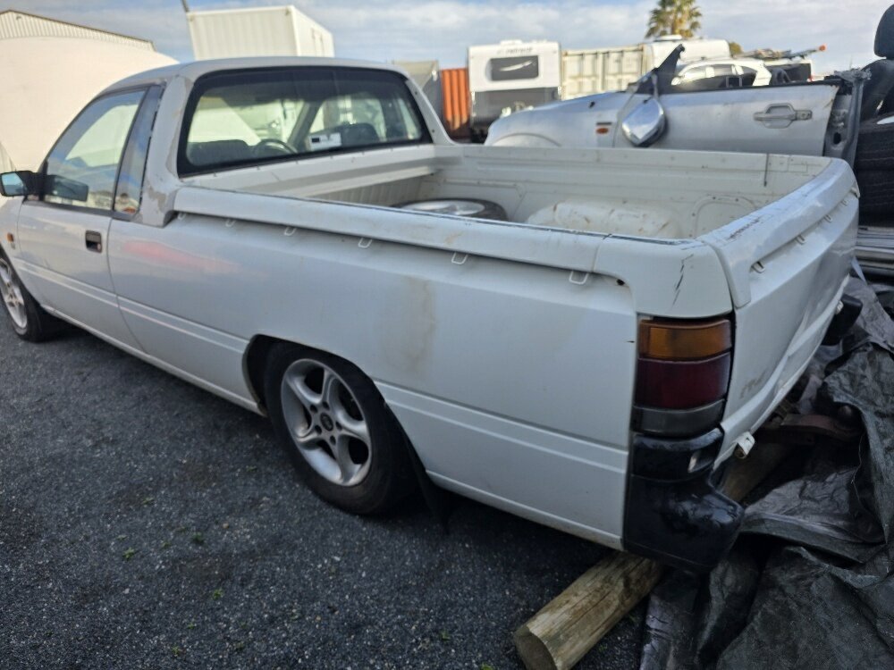 1995 HOLDEN COMMODORE VS 4 SP AUTOMATIC UTILITY